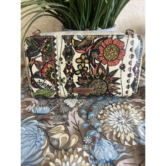 Sakroots Women's Ivory/Brown Coated Canvas Floral Print Zipper Wallet H4"xW6.5" - Picture 2 of 6